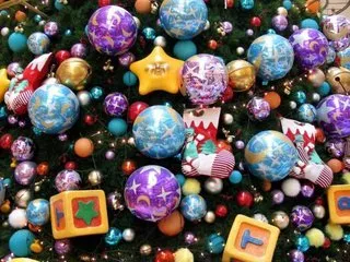 Як ви прикрашаєте ялинку