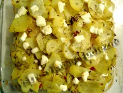 Картопля, запечена в духовці з бринзою (картопля) Картопля, запечена в духовці з бринзою
