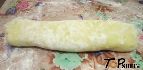 Картопляний рулет з куркою (нарізаємо дрібними кубиками) Картопляний рулет з куркою