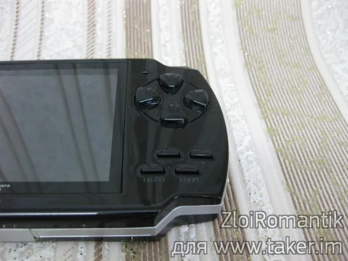 Китайська портативна ігрова консоль gameplayer psp mp5 (китайська) Китайська портативна ігрова консоль gameplayer psp mp5