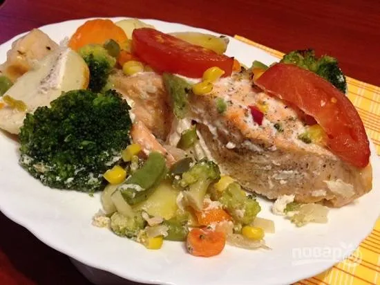 Лосось в духовці з овочами - покроковий рецепт з фото на (духовці) Лосось в духовці з овочами - покроковий рецепт з фото на
