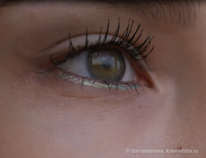 L oreal volume million lashes feline in noir (Свотч) L oreal volume million lashes feline in noir