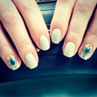 Манікюр з покриттям shellac, салон coconut Луганськ (салон) Манікюр з покриттям shellac, салон coconut Луганськ