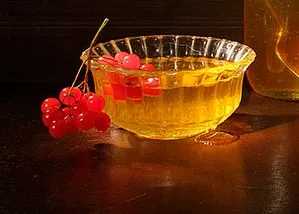 Маска для обличчя з калини