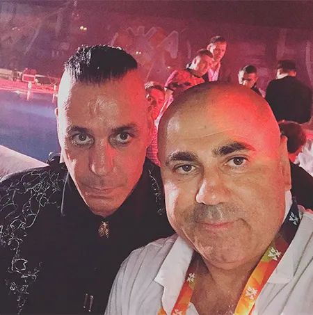 Мем тижні як соліст rammstein Тілль Ліндеманн потрапив в заручники до українських зірок, hello! (Тілль) Мем тижні як соліст rammstein Тілль Ліндеманн потрапив в заручники до українських зірок, hello!