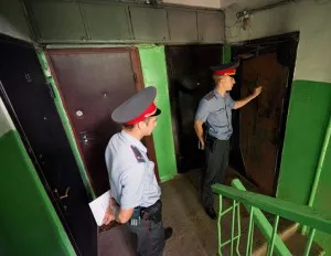 Сміття в під'їзді куди звертатися і можливий штраф (звертатися) Сміття в під'їзді куди звертатися і можливий штраф