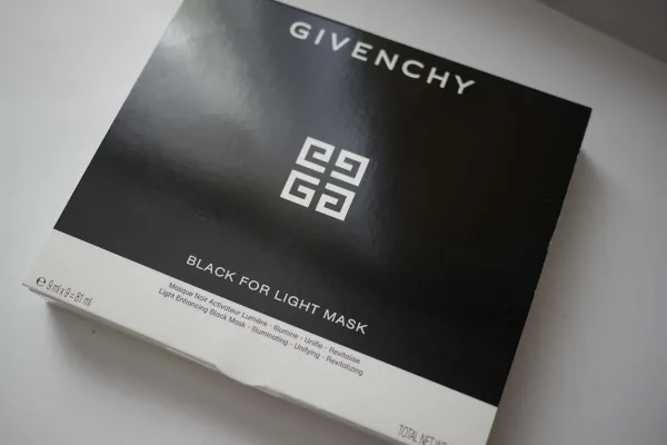 Моя ставка на чорне маска для обличчя givenchy black for light mask - елена Чемезова (маска) Моя ставка на чорне маска для обличчя givenchy black for light mask - елена Чемезова