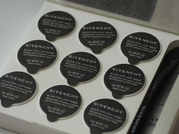 Моя ставка на чорне маска для обличчя givenchy black for light mask - елена Чемезова (ставка) Моя ставка на чорне маска для обличчя givenchy black for light mask - елена Чемезова