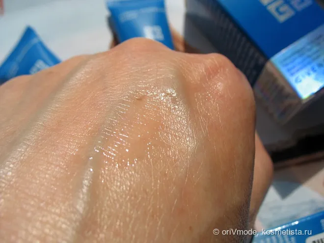 Моя перша нічна маска для обличчя givenchy hydra sparkling short night recovery mask
