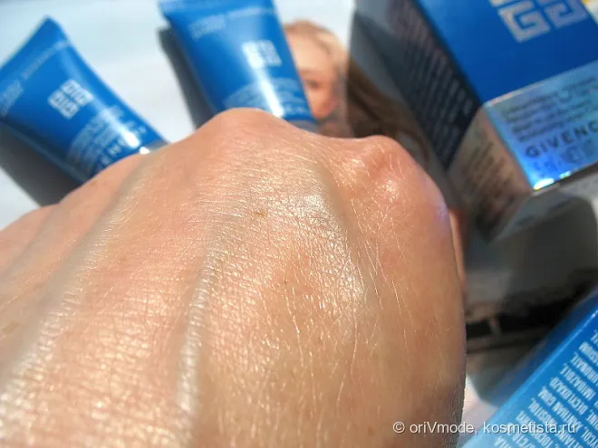 Моя перша нічна маска для обличчя givenchy hydra sparkling short night recovery mask