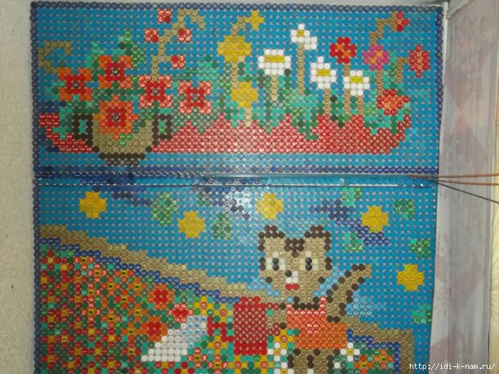 Мозаїка з пластикових кришок
