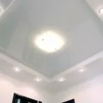 Натяжна стеля в санвузлі особливості та види (натяжна) Натяжна стеля в санвузлі особливості та види
