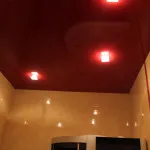Натяжна стеля в санвузлі особливості та види (можна робити натяжні стелі у ванній) Натяжна стеля в санвузлі особливості та види
