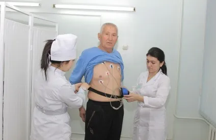 Біль в грудині посередині - в чому причини, що робити (посередині) Біль в грудині посередині - в чому причини, що робити