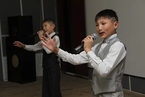 Не такі, як всі, уральська тиждень () Не такі, як всі, уральська тиждень