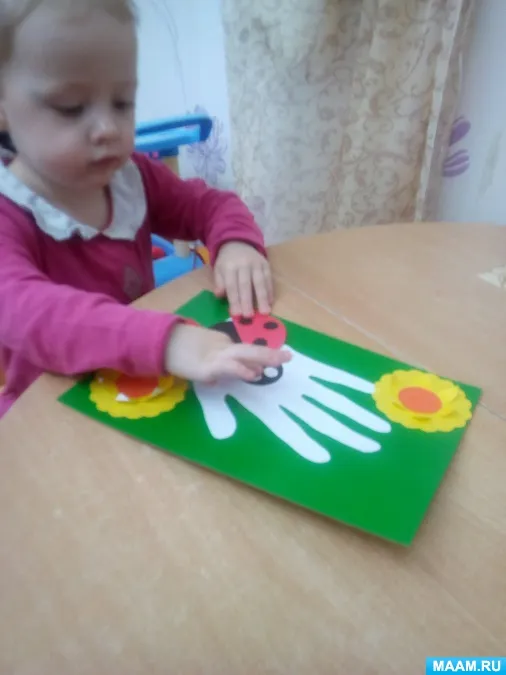 Нетрадиційні види аплікації як засіб розвиток творчості дошкільника (нетрадиційні) Нетрадиційні види аплікації як засіб розвиток творчості дошкільника