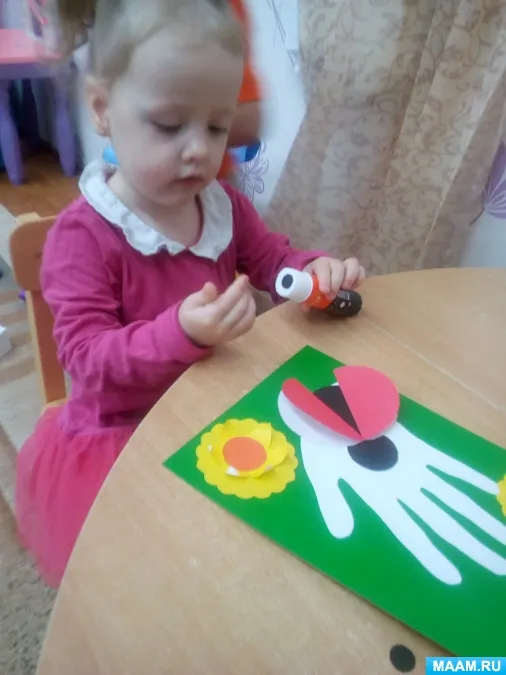 Нетрадиційні види аплікації як засіб розвиток творчості дошкільника (творчості) Нетрадиційні види аплікації як засіб розвиток творчості дошкільника