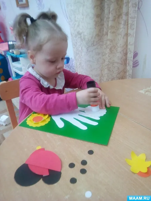 Нетрадиційні види аплікації як засіб розвиток творчості дошкільника (для батьків) Нетрадиційні види аплікації як засіб розвиток творчості дошкільника