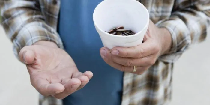 Ніколи не ставте ці дурні питання бездомним людям (людям) Ніколи не ставте ці дурні питання бездомним людям