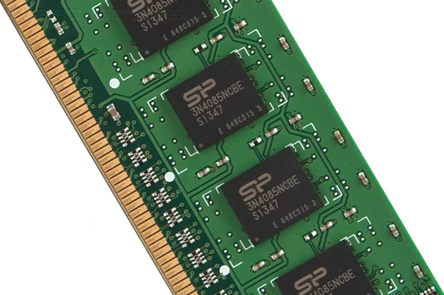 Огляд пам'яті silicon power sp004glltu160n02 об'ємом 4 гб з напругою живлення 1, 35 в (silicon) Огляд пам'яті silicon power sp004glltu160n02 об'ємом 4 гб з напругою живлення 1, 35 в