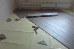 Особливості укладання ламінату з фаскою (ламінату) Особливості укладання ламінату з фаскою