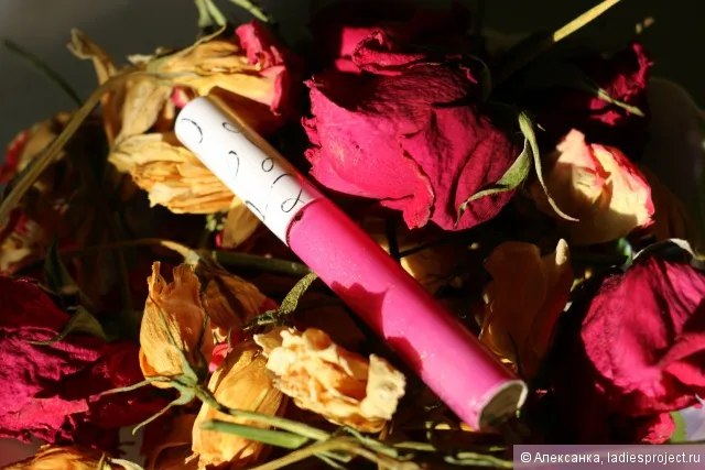 Поживна губна помада rouge eclat (відтінок № 04 tropical pink) від clarins - відгуки, фото і ціна (rouge) Поживна губна помада rouge eclat (відтінок № 04 tropical pink) від clarins - відгуки, фото і ціна