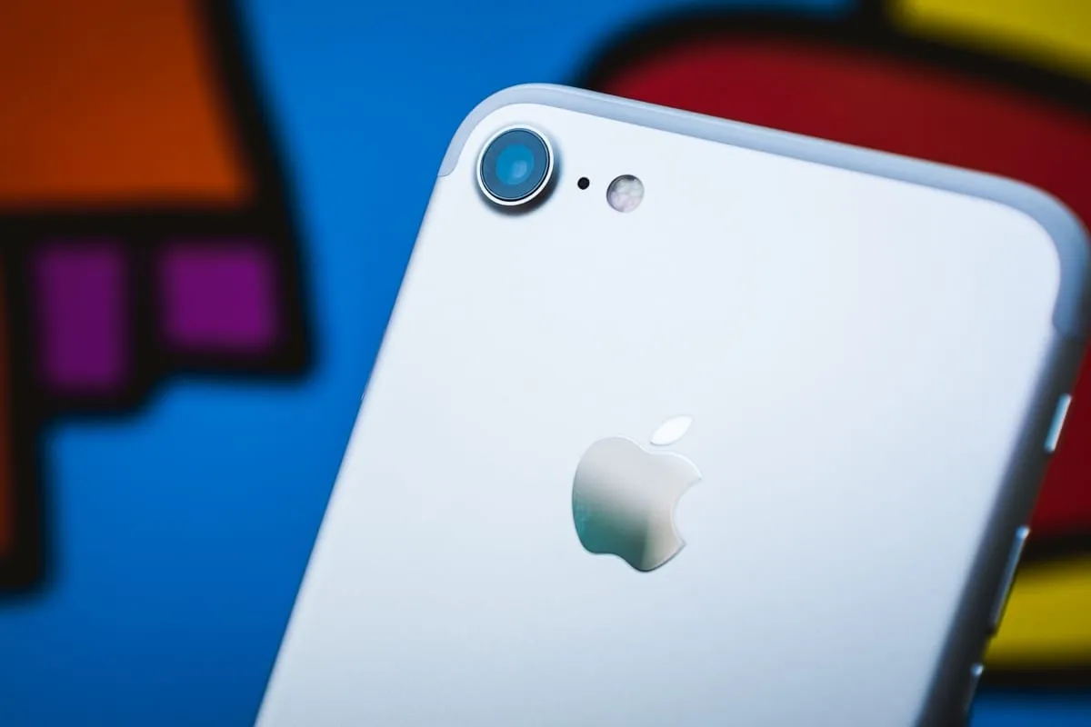 Чому все покоління iphone стоять так дорого - колишній співробітник apple розкрив таємницю 21 століття (дорого) Чому все покоління iphone стоять так дорого - колишній співробітник apple розкрив таємницю 21 століття