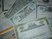 Чому розвивається суспільство