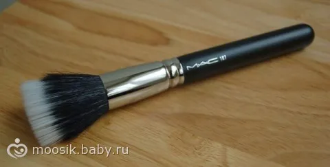 Порадьте тональний крем для жирної шкіри - на (жирної) Порадьте тональний крем для жирної шкіри - на