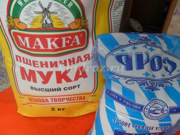 Підсвічник курочка з солоного тіста (своїми) Підсвічник курочка з солоного тіста