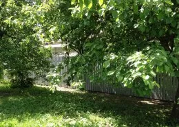 Правила установки парканів між сусідами (висота огорожі між сусідами ІЖС) Правила установки парканів між сусідами