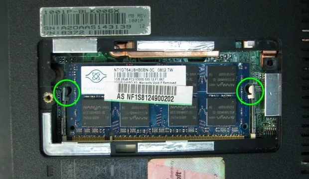 П'ятий елемент - нарощуємо пам'ять (ram) нетбука - на прикладі asus eeepc 1001p (залежно моделі ноутбука) П'ятий елемент - нарощуємо пам'ять (ram) нетбука - на прикладі asus eeepc 1001p