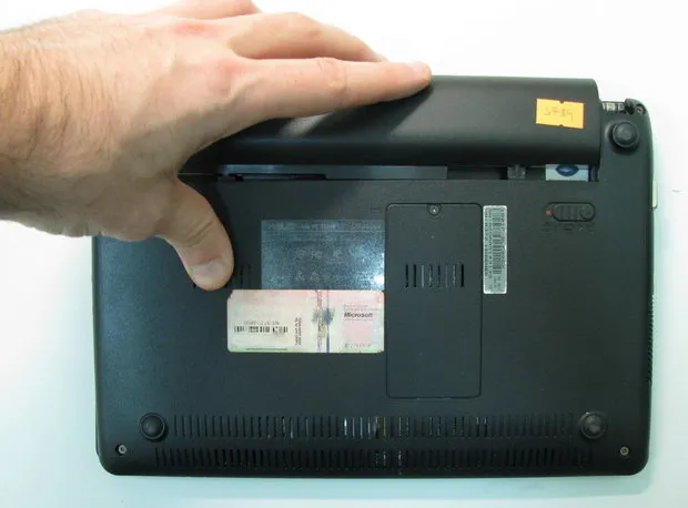 П'ятий елемент - нарощуємо пам'ять (ram) нетбука - на прикладі asus eeepc 1001p (залежно моделі ноутбука) П'ятий елемент - нарощуємо пам'ять (ram) нетбука - на прикладі asus eeepc 1001p