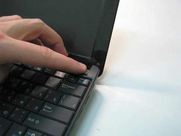 П'ятий елемент - нарощуємо пам'ять (ram) нетбука - на прикладі asus eeepc 1001p (пам'ять) П'ятий елемент - нарощуємо пам'ять (ram) нетбука - на прикладі asus eeepc 1001p