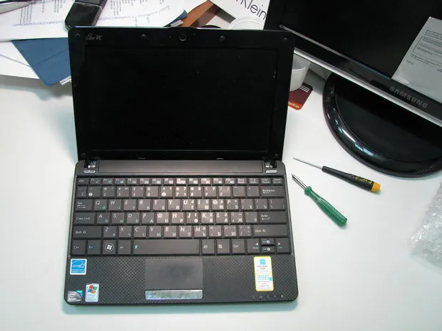 П'ятий елемент - нарощуємо пам'ять (ram) нетбука - на прикладі asus eeepc 1001p (пам'ять) П'ятий елемент - нарощуємо пам'ять (ram) нетбука - на прикладі asus eeepc 1001p