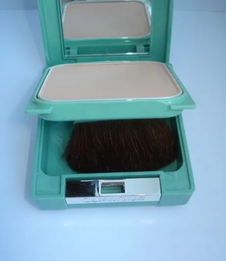 Розбиті надії з пудрою clinique almost powder - відгуки про косметику