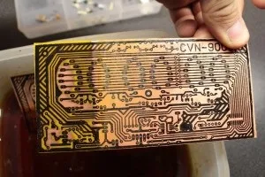 Годинники на газорозрядних індикаторах - травлення плат (папір) Годинники на газорозрядних індикаторах - травлення плат