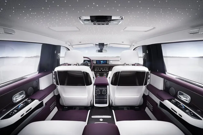 Rolls-royce phantom viii представлено найрозкішніший автомобіль від початку часів