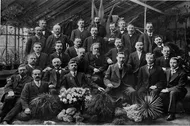 Сади Харкова - ботанічний, річний, таврійський, александровский, сад метеликів, (санкт) Сади Харкова - ботанічний, річний, таврійський, александровский, сад метеликів,