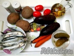 Салат з редискою, огірком і сирої морквою - готуємо покроково з фото