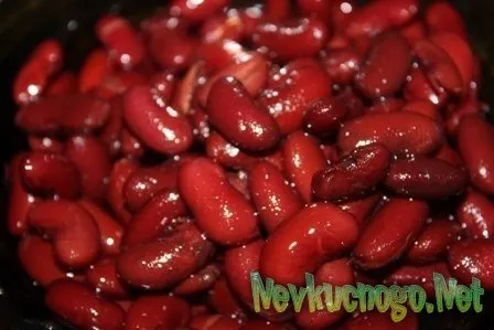 Салат з куркою, квасолею, помідорами, і сухариками - покроковий рецепт (покроковий) Салат з куркою, квасолею, помідорами, і сухариками - покроковий рецепт