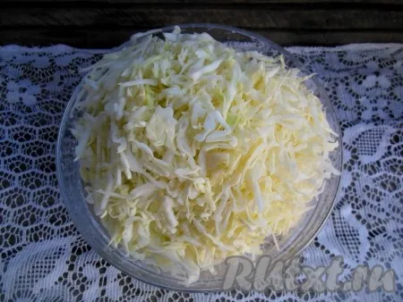 Салат з капустою, ковбасою і кукурудзою - рецепт з фото (капустою) Салат з капустою, ковбасою і кукурудзою - рецепт з фото