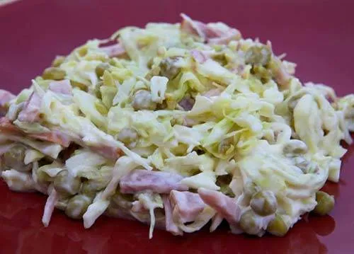 Салат з капусти з копченою ковбасою (капусти) Салат з капусти з копченою ковбасою