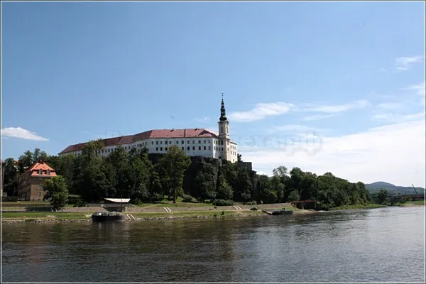 Самостійне подорож з Праги в Дечін на поїзді пам'ятки, маршрут, фотографії (фотографії) Самостійне подорож з Праги в Дечін на поїзді пам'ятки, маршрут, фотографії
