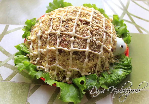 Салат черепаха з копченою куркою рецепт (рецепт) Салат черепаха з копченою куркою рецепт