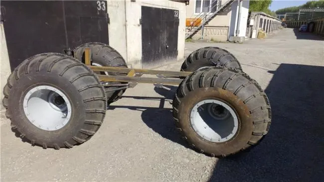 Саморобний цельнорамний всюдихід на підвісці чебока