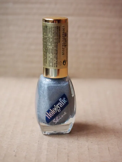 Скромний Голографик - лак для нігтів eveline holographic shine №406, записки лакоголіка (holographic) Скромний Голографик - лак для нігтів eveline holographic shine №406, записки лакоголіка
