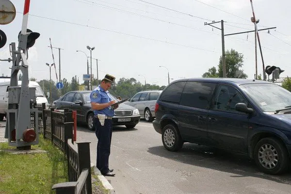 Штраф, передбачений за проїзд по автобусній смузі на транспортному засобі (проїзд) Штраф, передбачений за проїзд по автобусній смузі на транспортному засобі