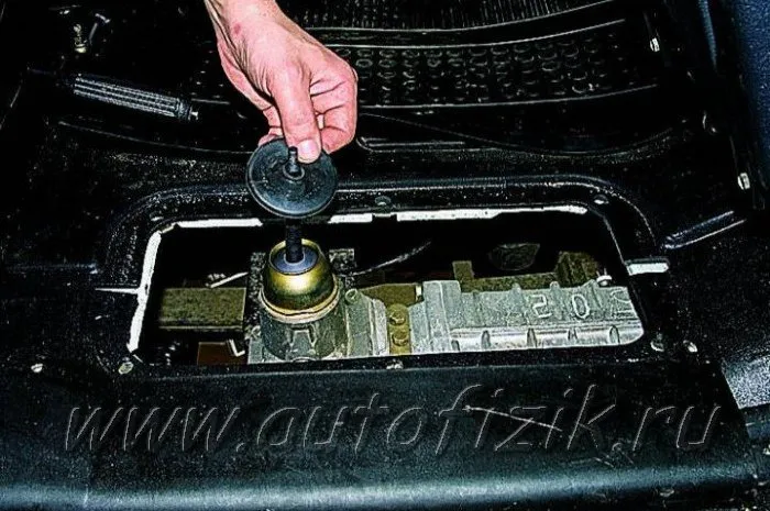 Зняття коробки передач
