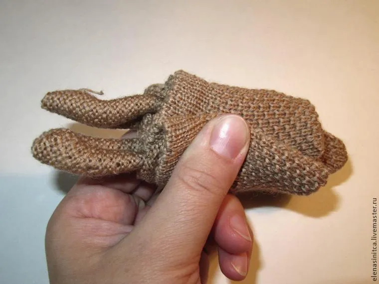Собачка на руку з рукавичок своїми руками - ярмарок майстрів - ручна робота, handmade (подарунок дитині) Собачка на руку з рукавичок своїми руками - ярмарок майстрів - ручна робота, handmade